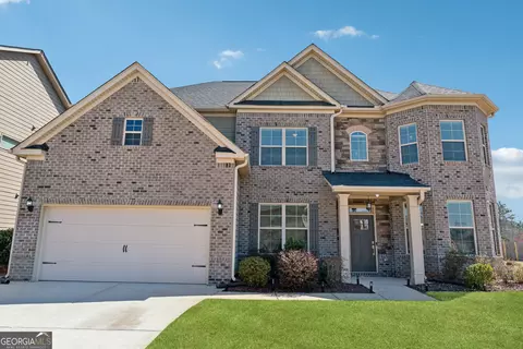 590 Palm Springs Cir, Fairburn, GA 30213