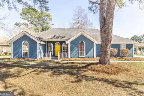 201 Pickworth Ln, Warner Robins, GA 31088