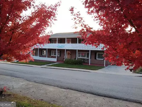 121 N Church St #203, Clayton, GA 30525