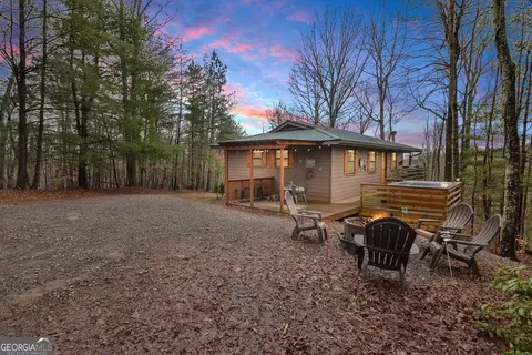 34 Garrett Dr, Ellijay, GA 30540