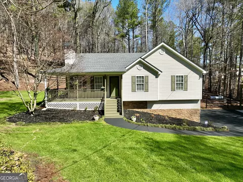 350 Debord Dr, Waleska, GA 30183
