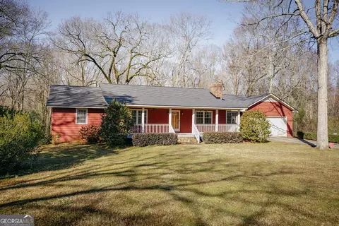 310 Sawdust Rd, Hull, GA 30646