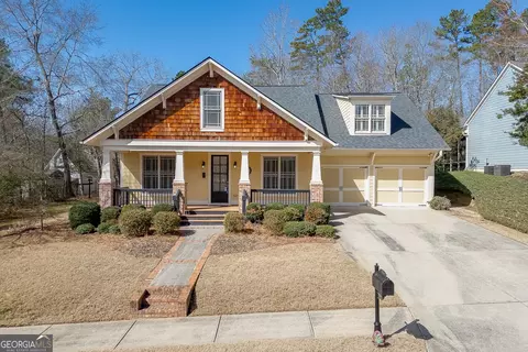 7056 Dove Point Ln, Hoschton, GA 30548