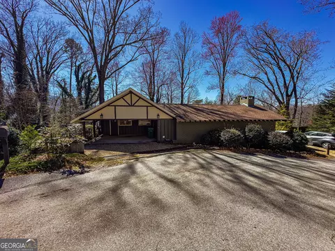 218 Prime Hill Dr, Clayton, GA 30525