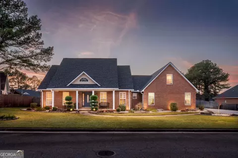 717 Bay Laurel Cir, Warner Robins, GA 31088