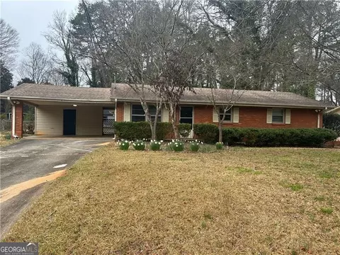403 Colchester Dr, Stone Mountain, GA 30088