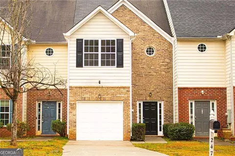 247 Brookview Dr, Riverdale, GA 30274