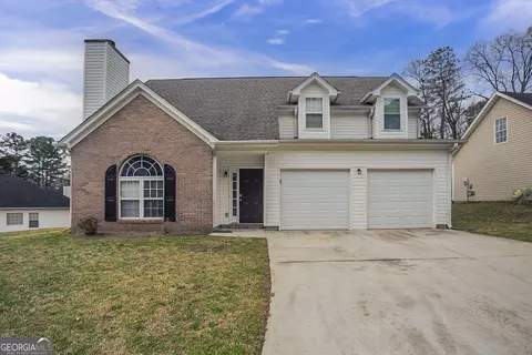 5589 Claridge Cir, Lithonia, GA 30038