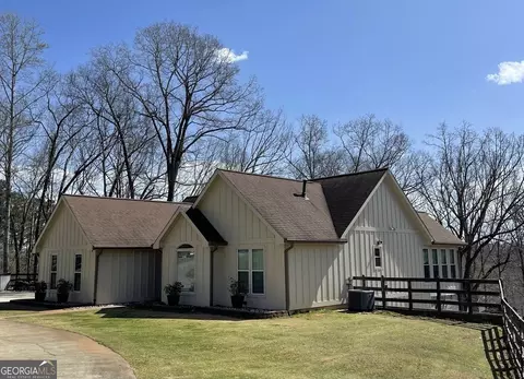 8 Colonial Club Dr SE, Acworth, GA 30102