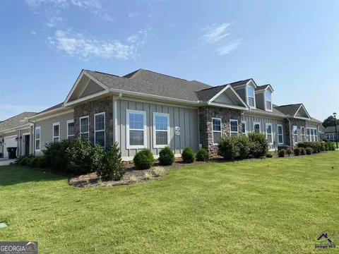 504 Nandina Ct, Warner Robins, GA 31088