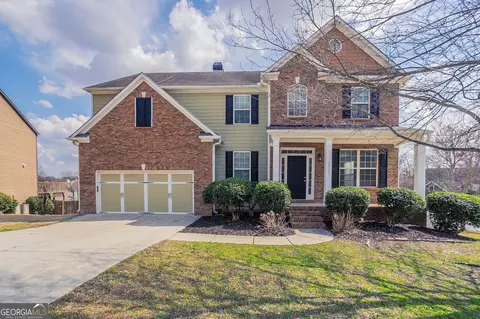 1813 Madrid Falls Dr, Braselton, GA 30517