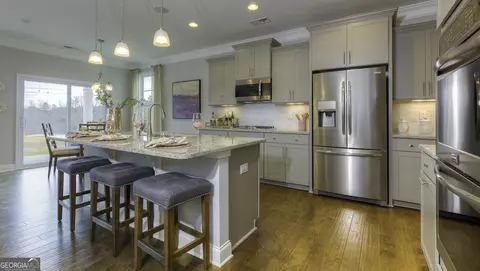 Kitchen - 1716 Goodwin Dr, Hampton, GA 30228 photo 2 of 4