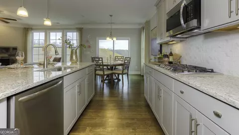 Kitchen - 1716 Goodwin Dr, Hampton, GA 30228 photo 3 of 4