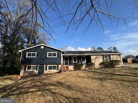 3633 Mill Glen Dr, Douglasville, GA 30135