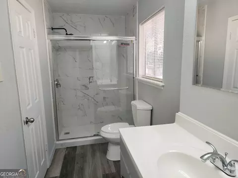 Bath - 938 King James Dr, Morrow, GA 30260 photo 1 of 2