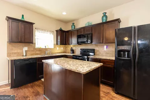 Kitchen - 1127 Lehavre Ct, Hampton, GA 30228 photo 1 of 2