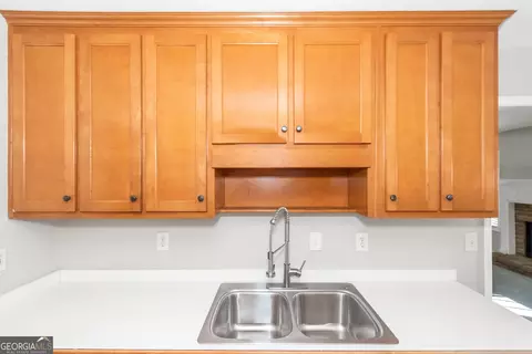 Kitchen - 75 Heatherstone Way, Covington, GA 30016 photo 6 of 6