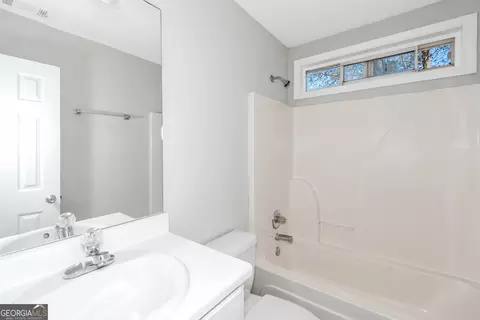 Bath - 75 Heatherstone Way, Covington, GA 30016 photo 3 of 3