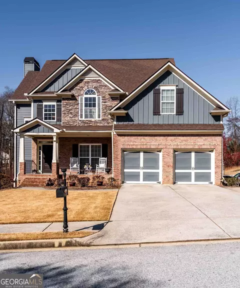 9989 Village South Dr, Douglasville, GA 30135