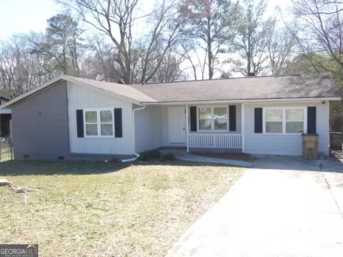123 Oldenburg Dr, Riverdale, GA 30274