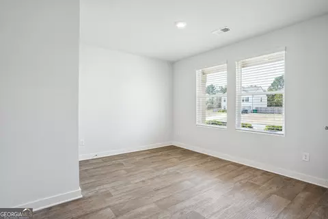 Living - 835 Clydes Way, Jackson, GA 30233 photo 3 of 3