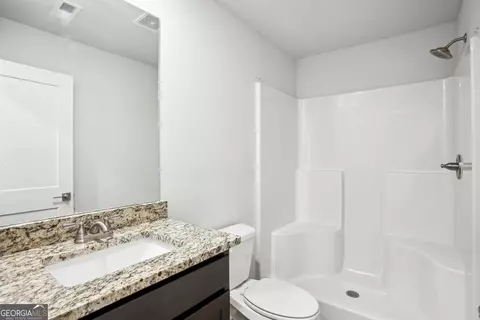 Bath - 835 Clydes Way, Jackson, GA 30233 photo 1 of 2