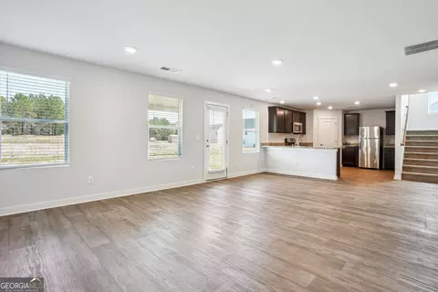 Living - 835 Clydes Way, Jackson, GA 30233 photo 1 of 3