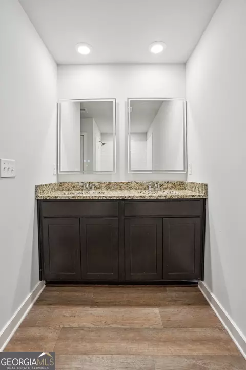 Bath - 835 Clydes Way, Jackson, GA 30233 photo 2 of 2