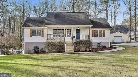 75 Rockland Dr, Sharpsburg, GA 30277