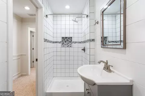 Bath - 430 Gregory Rd, Covington, GA 30014 photo 5 of 5