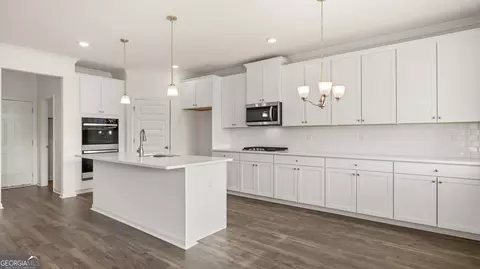 Kitchen - 1712 Goodwin Dr, Hampton, GA 30228 photo 3 of 4