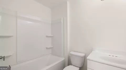 Bath - 1712 Goodwin Dr, Hampton, GA 30228 photo 2 of 3