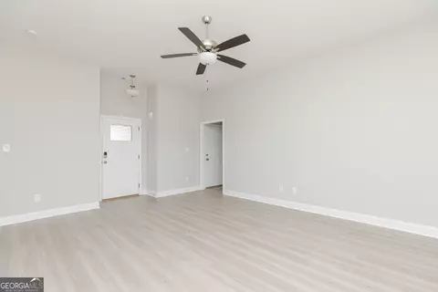 Living - 103 Rocky Rd, Perry, GA 31069 photo 5 of 5