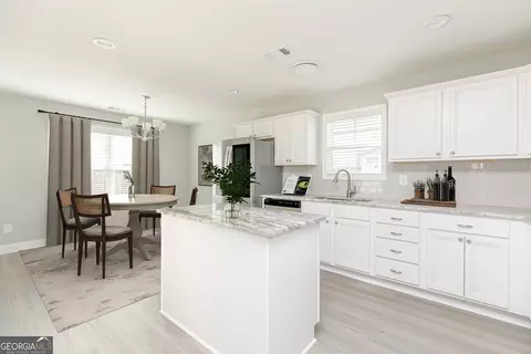 Kitchen - 103 Rocky Rd, Perry, GA 31069 photo 1 of 11