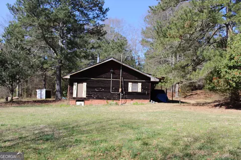Exterior - 2018 Ben Johnson Rd, Bethlehem, GA 30620 photo 3 of 11