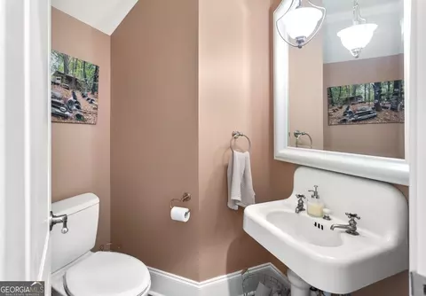 Bath - 143 Weatherstone Dr, Central, SC 29630 photo 1 of 7