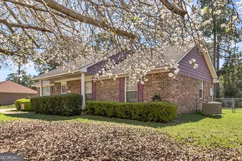 112 Tall Pines Dr, Leesburg, GA 31763