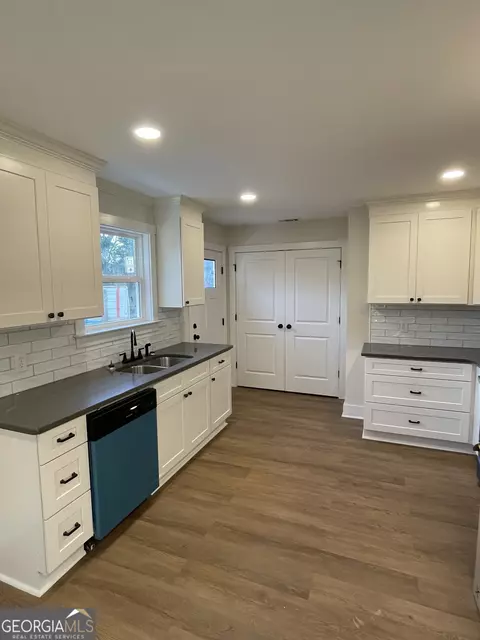 Kitchen - 601 Elm St, Lagrange, GA 30240 photo 1 of 5