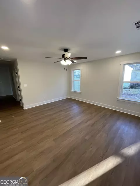 Living - 601 Elm St, Lagrange, GA 30240 photo 1 of 3