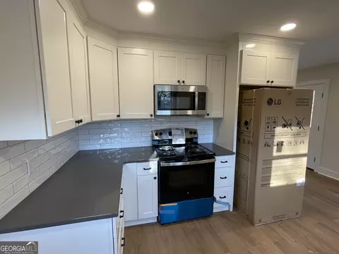 Kitchen - 601 Elm St, Lagrange, GA 30240 photo 5 of 5