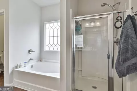 Bath - 130 Brooks Cir, Hampton, GA 30228 photo 1 of 3