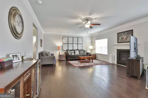 Living - 130 Brooks Cir, Hampton, GA 30228 photo 3 of 4