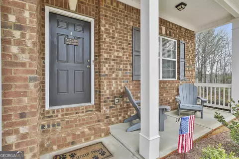 Exterior - 130 Brooks Cir, Hampton, GA 30228 photo 4 of 9