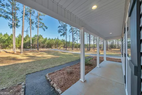 Exterior - 605 Claire Ln, Dublin, GA 31021 photo 13 of 13
