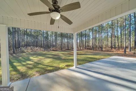 Exterior - 605 Claire Ln, Dublin, GA 31021 photo 12 of 13