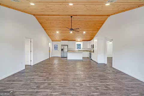 Living - 605 Claire Ln, Dublin, GA 31021 photo 1 of 5