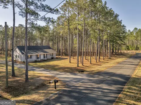 View/Area - 605 Claire Ln, Dublin, GA 31021 photo 1 of 6