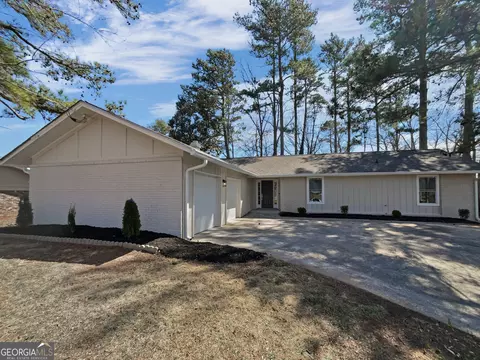 5520 Morning Creek Cir, College Park, GA 30349