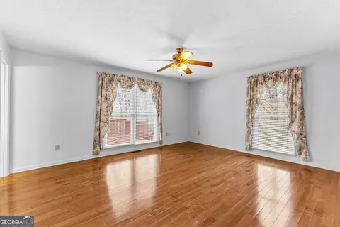 Living - 214 Long Cove Dr, Lagrange, GA 30240 photo 4 of 5