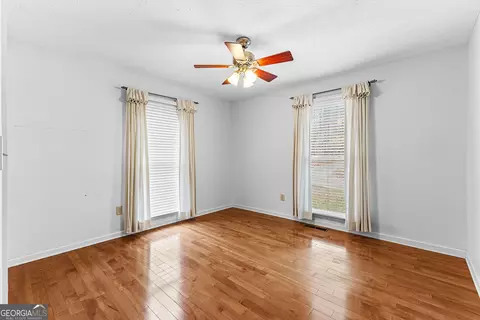 Bedroom - 214 Long Cove Dr, Lagrange, GA 30240 photo 3 of 6